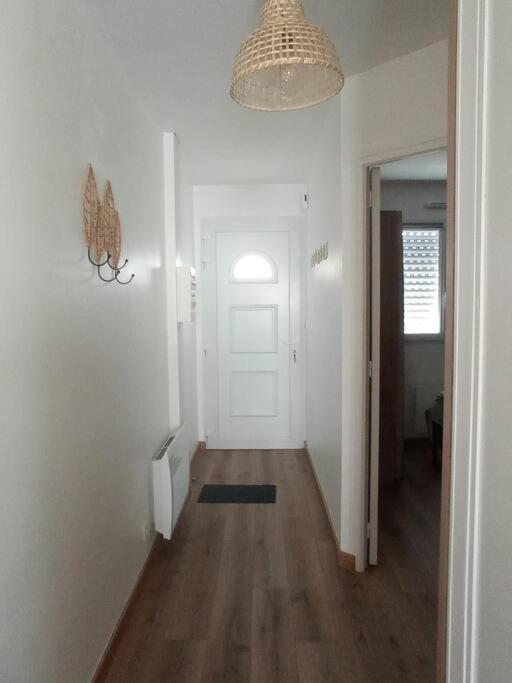 A 50 M De La Plage, Appartement De 35 M2 : Les Pieds Sales 布雷阿勒 外观 照片