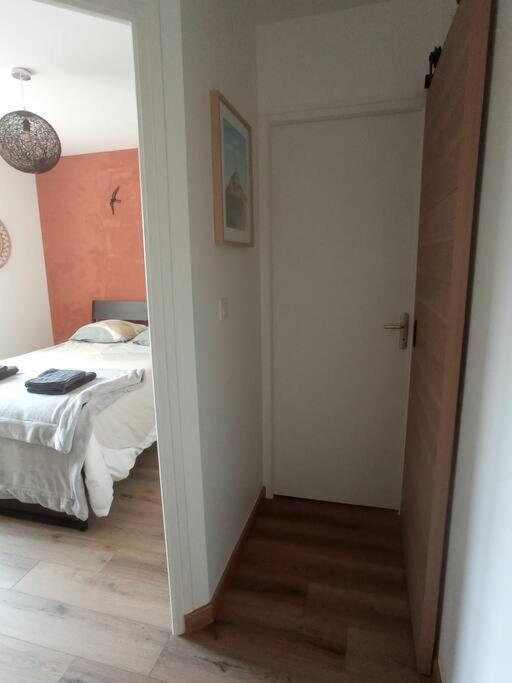 A 50 M De La Plage, Appartement De 35 M2 : Les Pieds Sales 布雷阿勒 外观 照片